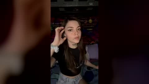 faerienugs online show from June 16, 2:54 am