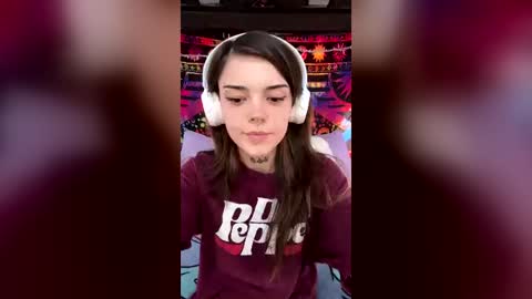 faerienugs online show from June 28, 11:30 pm