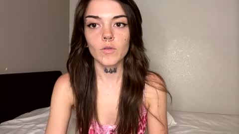faerienugs online show from July 19, 2:24 am