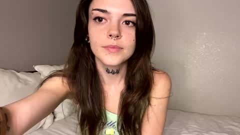 faerienugs online show from July 26, 1:10 am