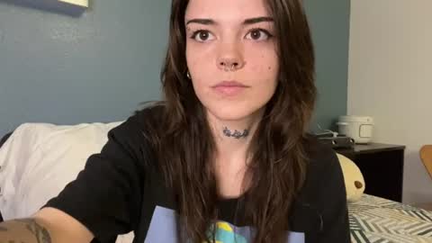 faerienugs online show from August 11, 1:18 am