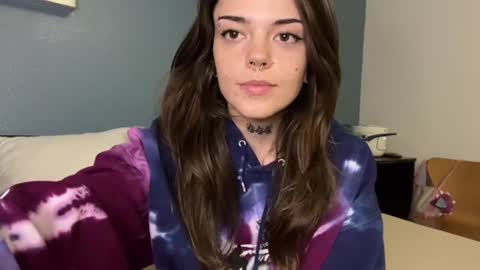 faerienugs online show from August 14, 1:20 am