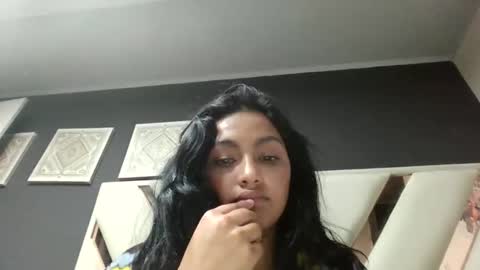 fairylatin online show from April 21, 1:44 am