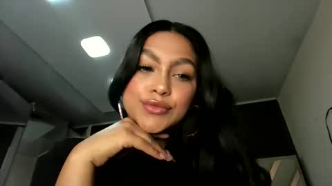 fairylatin online show from June 5, 9:09 pm