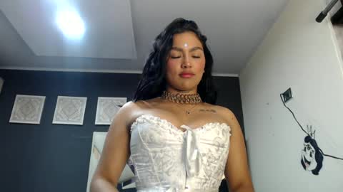 fairylatin online show from July 8, 1:31 am