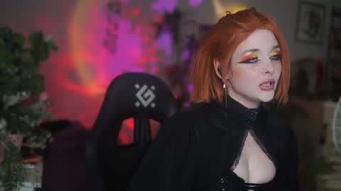 faith_chan online show from July 6, 2:15 am