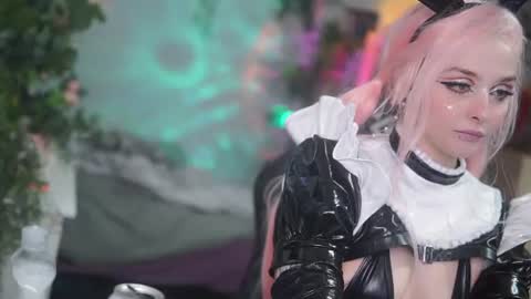 faith_chan online show from July 16, 5:41 am