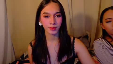 fakaratchbabes online show from August 14, 8:18 am