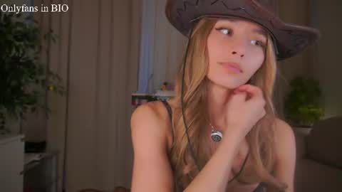 Kaori online show from August 13, 2:14 am
