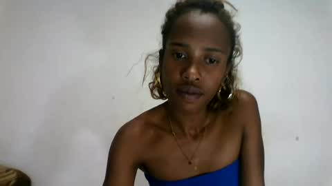 fallinah01 online show from August 11, 9:44 am