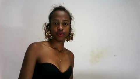 fallinah01 online show from August 11, 6:54 pm