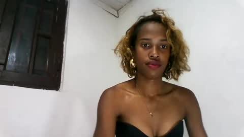 fallinah01 online show from August 12, 1:35 pm