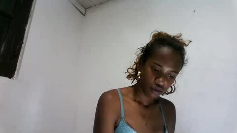 fallinah01 online show from August 14, 3:21 am