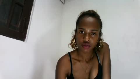 fallinah01 online show from August 14, 1:26 pm