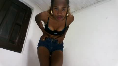 fallinah01 online show from August 14, 10:13 pm