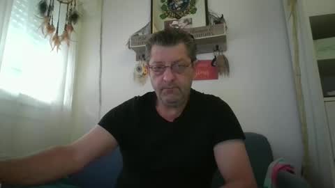 falushp online show from May 5, 6:04 am