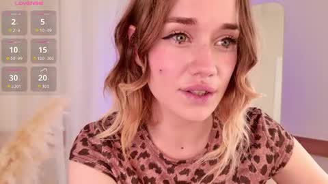 fancyamelia online show from August 10, 11:44 am