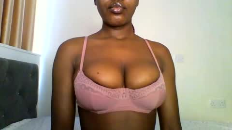fancyfingers_ online show from July 9, 11:48 am