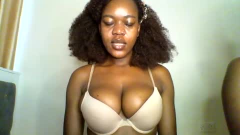 fancyfingers_ online show from July 21, 4:49 am