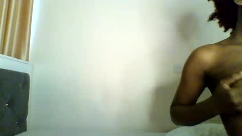 fancyfingers_ online show from July 28, 6:19 am