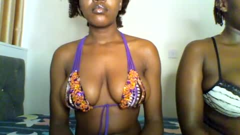 fancyfingers_ online show from August 11, 6:15 am
