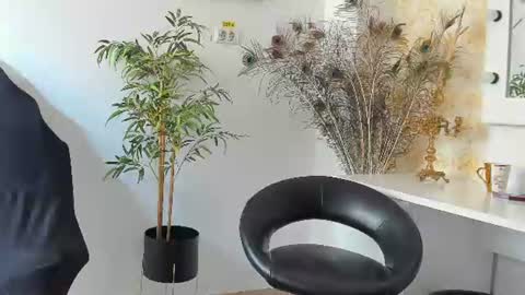 fancymaya online show from August 10, 10:16 am