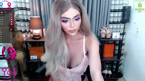 Yasi online show from July 14, 8:31 pm