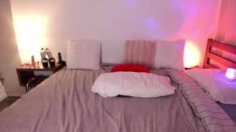 Fantastic Sonya online show from May 30, 9:38 pm
