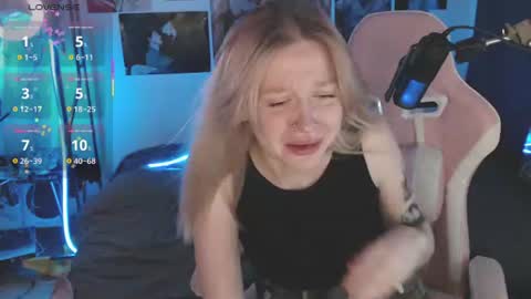 Lisa online show from July 25, 2:59 am