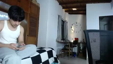 farid_24 online show from July 28, 3:45 am
