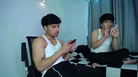 farid_24 online show from August 12, 4:15 am