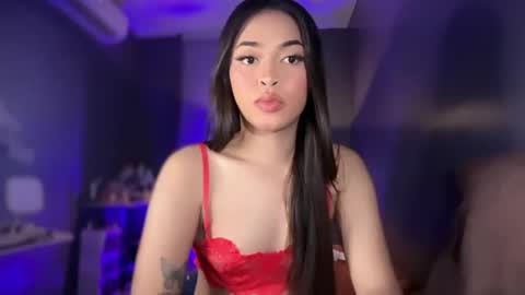 Farrah Ngosh online show from August 9, 6:42 pm