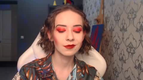 Fascinating   Eyes online show from July 25, 9:41 pm