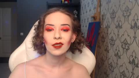 Fascinating   Eyes online show from August 13, 4:43 pm