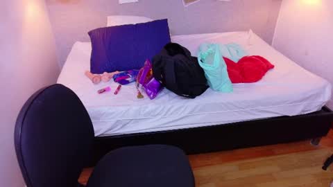 fat_naughtyass1 online show from August 3, 3:19 pm