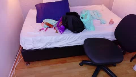 fat_naughtyass1 online show from August 3, 5:31 pm