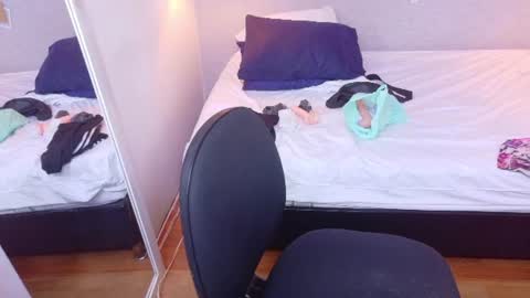 fat_naughtyass1 online show from August 15, 3:38 pm