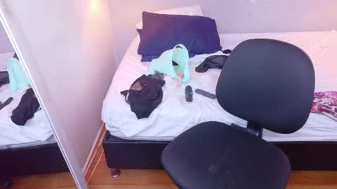 fat_naughtyass1 online show from August 15, 5:50 pm