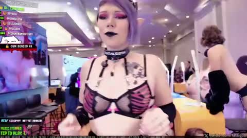  Lily  Waifu  online show from August 7, 7:03 pm