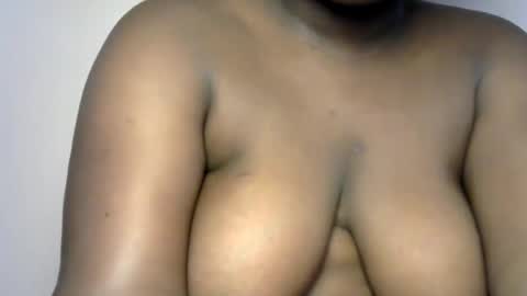 fatasspussy67 online show from August 10, 10:22 pm