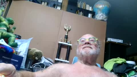 fatfreddythecat online show from July 8, 1:09 am