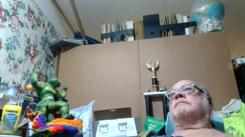 fatfreddythecat online show from July 21, 10:12 pm