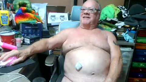 fatfreddythecat online show from July 28, 9:32 pm