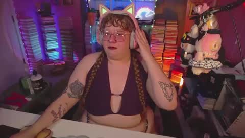 FatVeronica online show from July 11, 9:32 pm