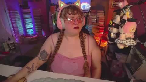 FatVeronica online show from August 8, 8:31 pm