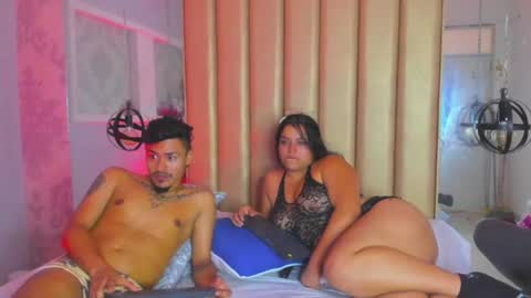 Luna and Leoh online show from July 21, 6:43 pm