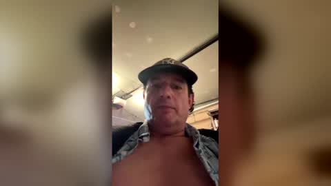 feedmyhugebelly online show from March 5, 12:29 am