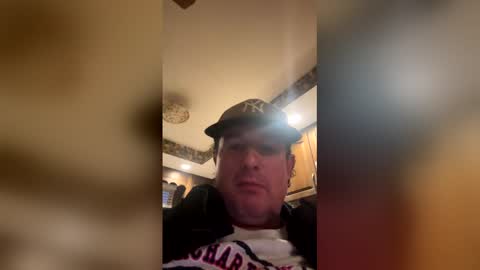 feedmyhugebelly online show from March 6, 11:01 pm