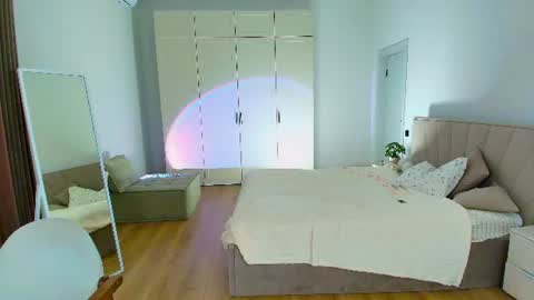 Noah3 online show from August 13, 8:28 am