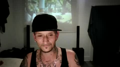 feelingbrandnew84 online show from August 12, 7:33 am